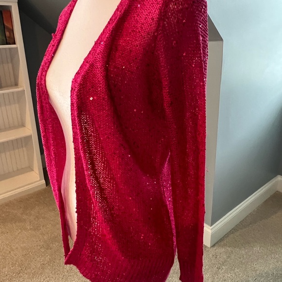 NWT Metaphor Sequined Bright Pink Fuchsia Sweater. Size Small. Open Front. - Picture 4 of 7